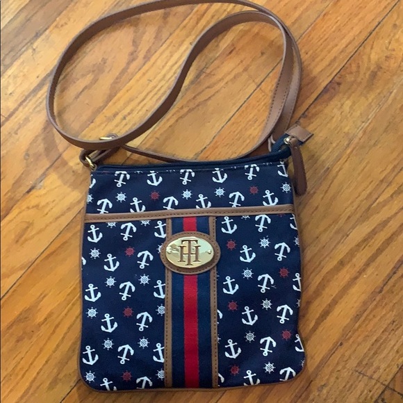 Tommy Hilfiger bag - Picture 2 of 3
